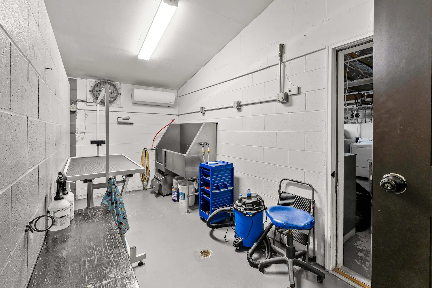 Wellsville Veterinary Hospital Interior Image