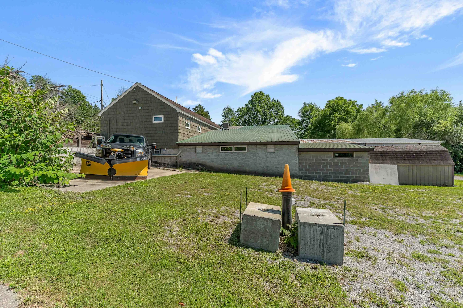 Wellsville Veterinary Hospital Exterior Image
