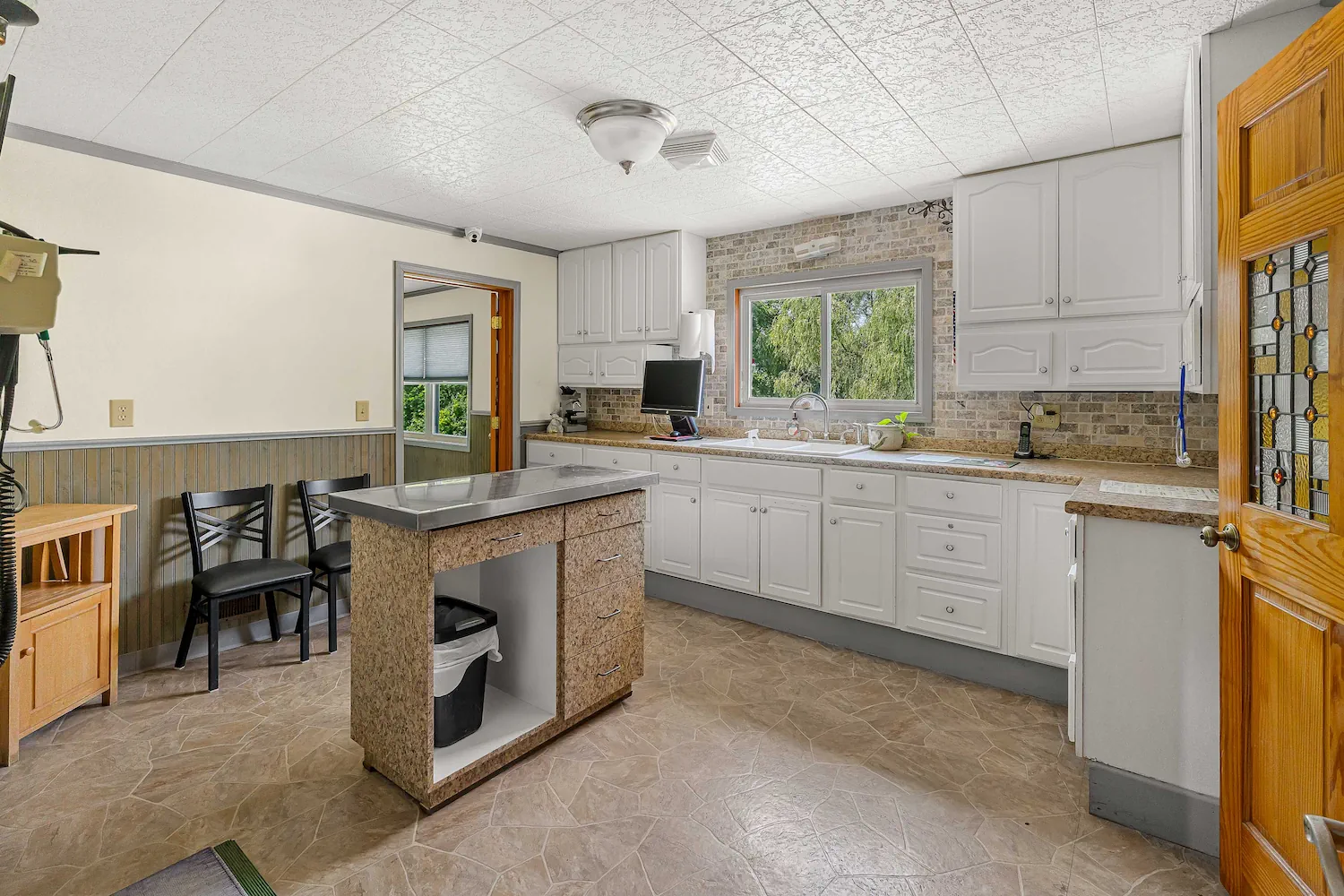 Wellsville Veterinary Hospital Interior Image