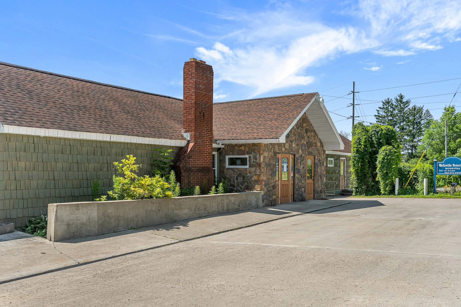 Wellsville Veterinary Hospital Exterior Image